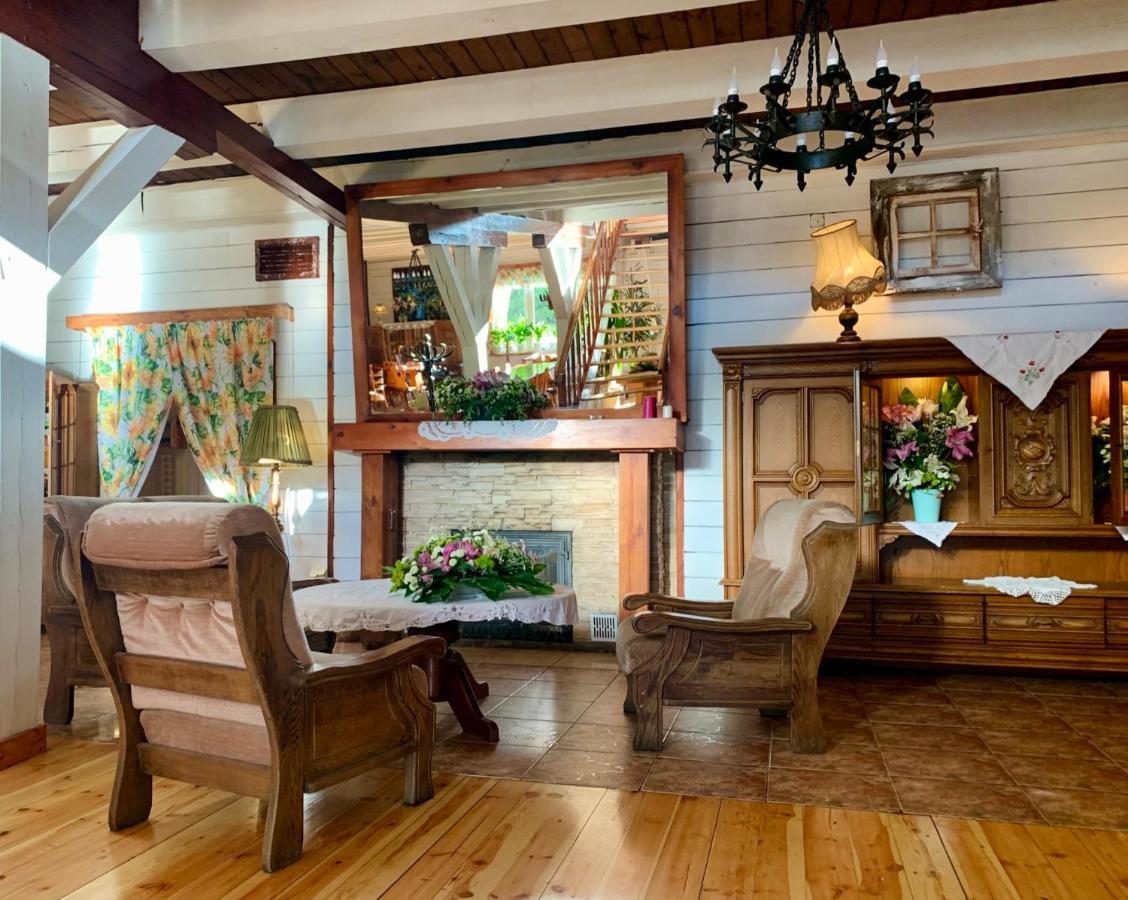 Karczma Lesniczanka Bed & Breakfast Wielbark Exterior photo